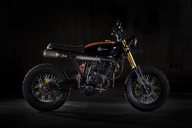 AKT SM 200 nhỏ gọn, sắc sảo được phục dựng bởi Paddock Motorcycles