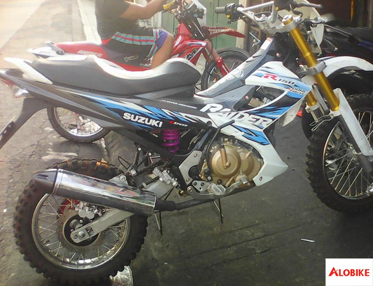 Ảnh Raider độ cào cào thể thao, khác biệt