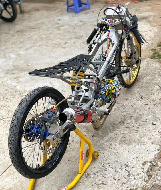 Ảnh xe máy độ drag đậm chất đường đua, mạnh mẽ và sắc sảo
