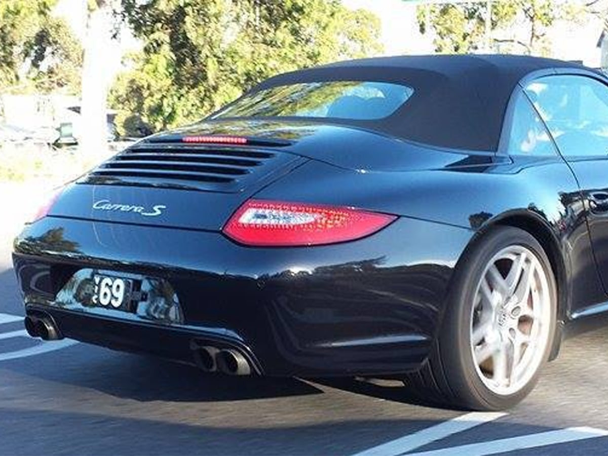 Biển số VIC 69 xuất hiện trên Porsche Carrera S đời 2014