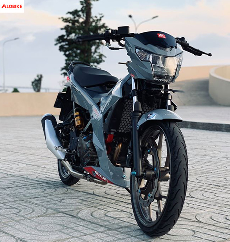 Cận cảnh Raider 150 độ với đồ chơi cao cấp