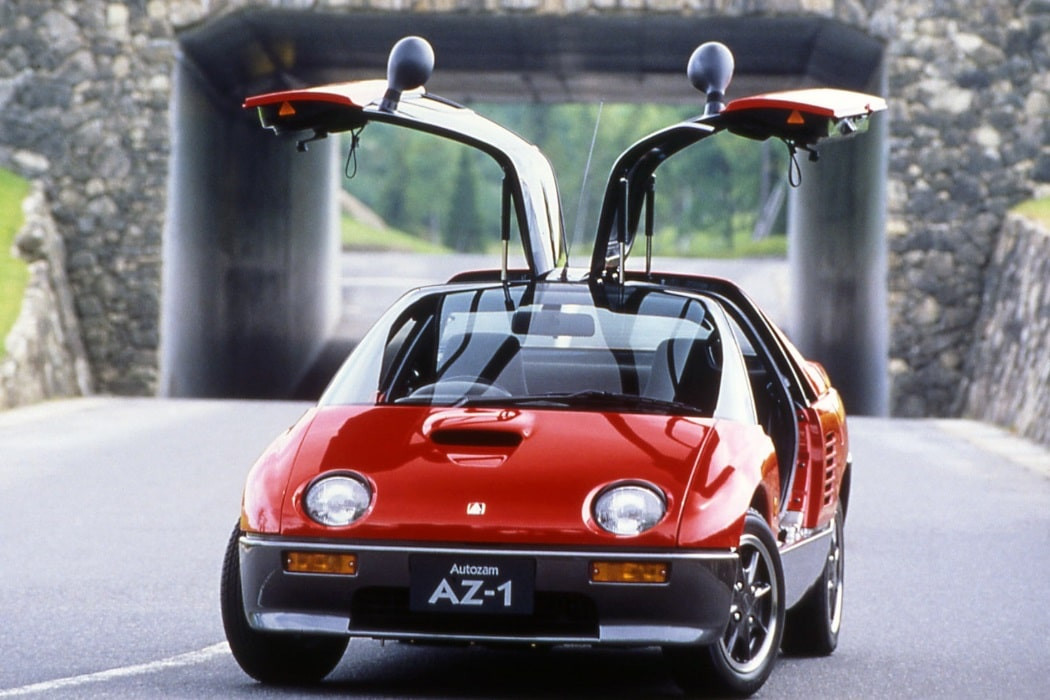 Cửa cánh chim của Suzuki Cara làm xe trông như một chú chuột