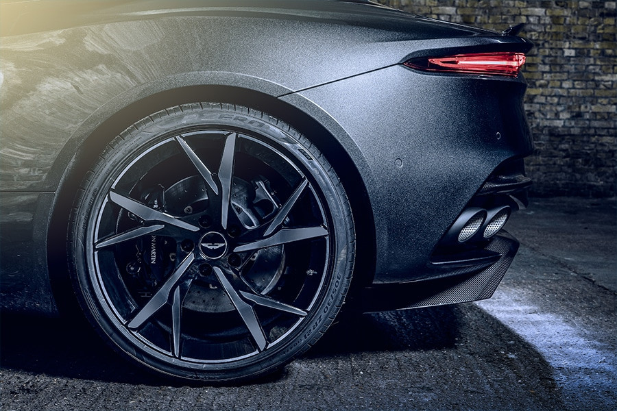 DBS Superleggera 007 với thiết kế hút mắt