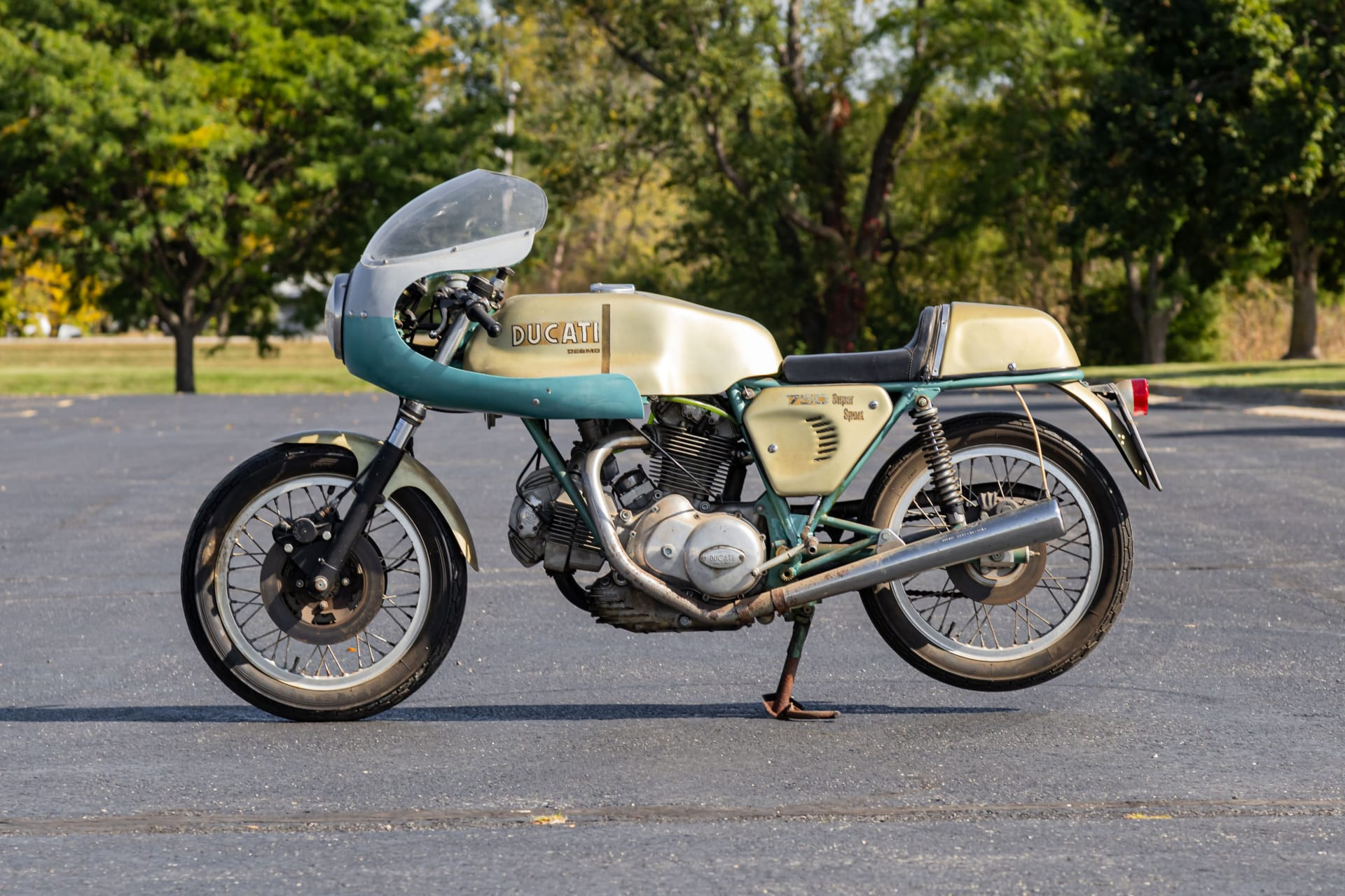 Ducati 750 Super Sport – chuẩn mô tô Ý cổ điển nguyên bản