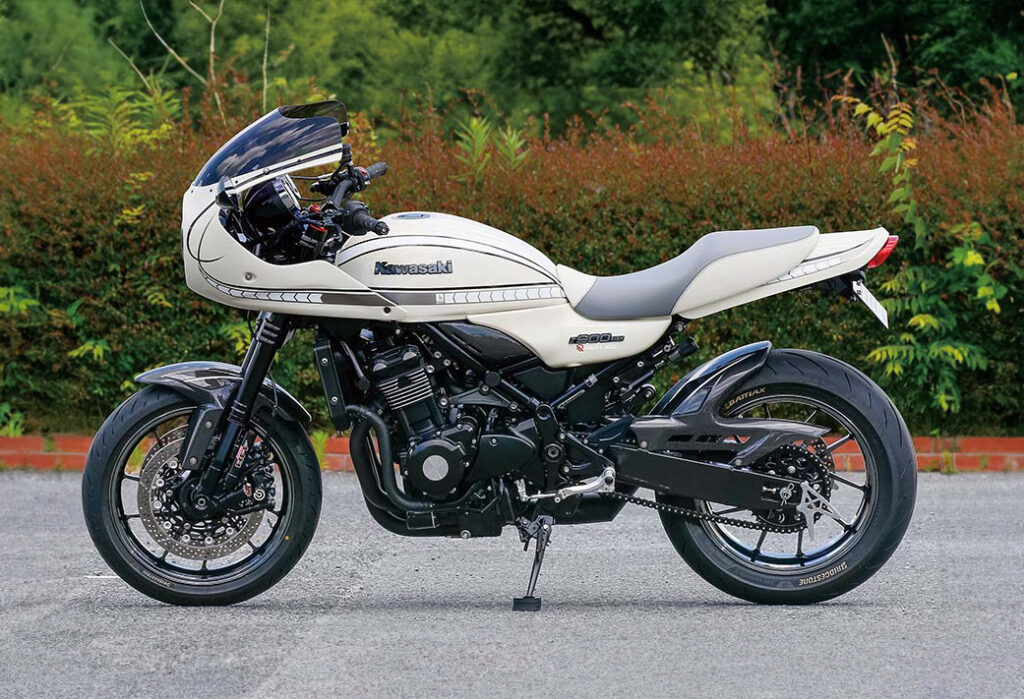 Fairing trước cổ điển kết hợp phần đuôi kéo dài, đậm chất Z cổ điển