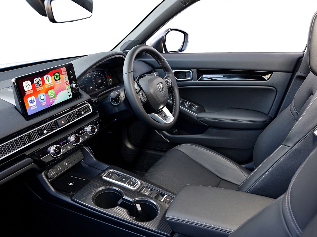 Khoang lái của Honda Civic 2025 tích hợp trực tiếp hệ sinh thái Google tiện lợi