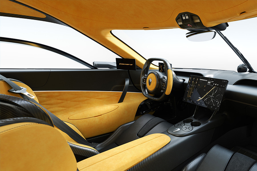 Khoang lái của Koenigsegg Gemera kết hợp giữa công nghệ số và thiết kế đẳng cấp