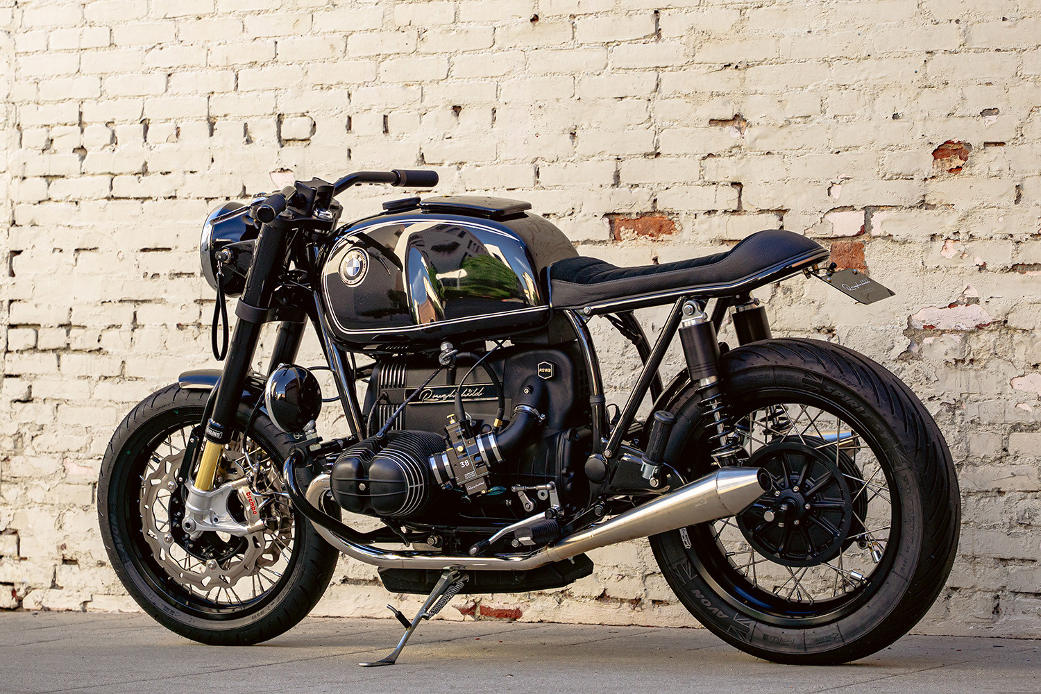 Khung phụ custom trên BMW R100RT độ tạo dáng đuôi ngắn thể thao