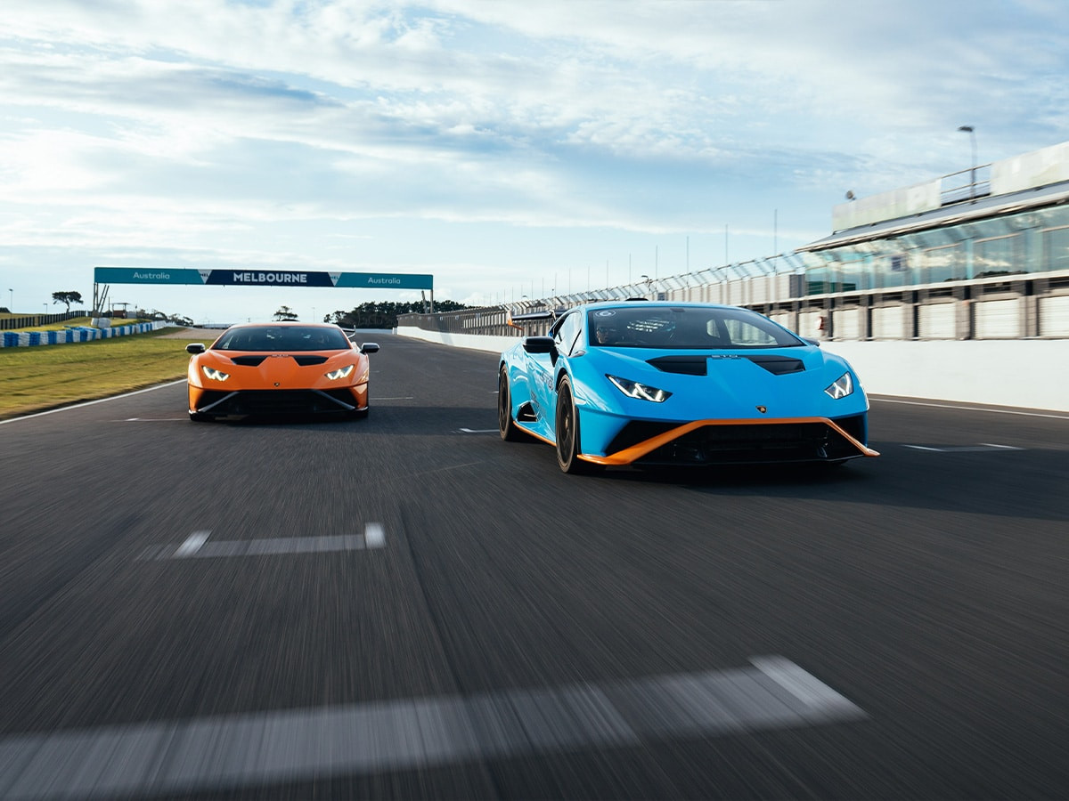 Lamborghini Huracan STO vượt qua đoạn dốc Lukey Heights tại Phillip Island