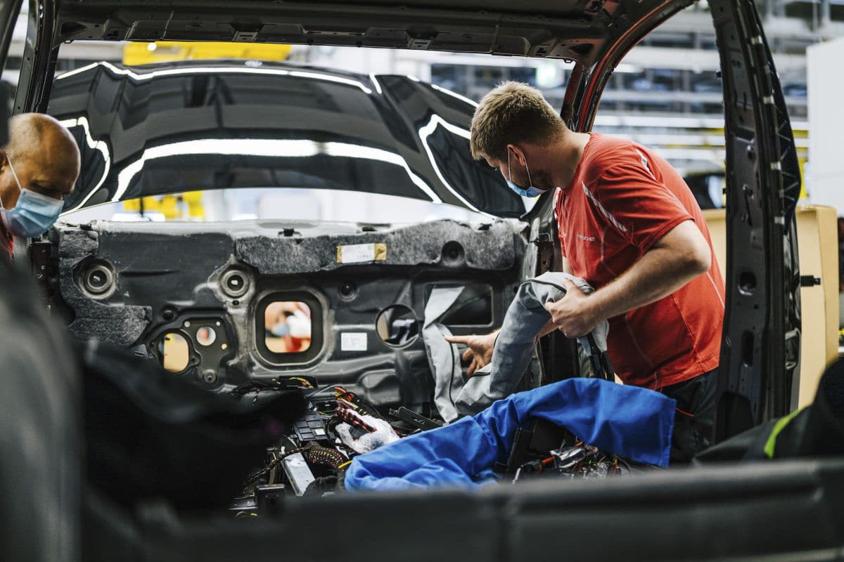 Macan điện với ngôn ngữ thiết kế đậm chất Porsche