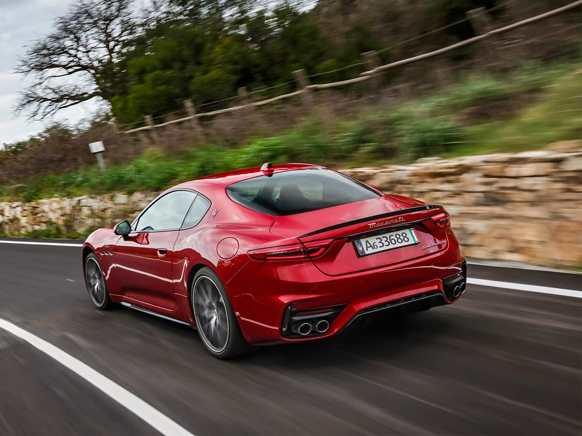 Maserati GranTurismo trên đường chạy thử