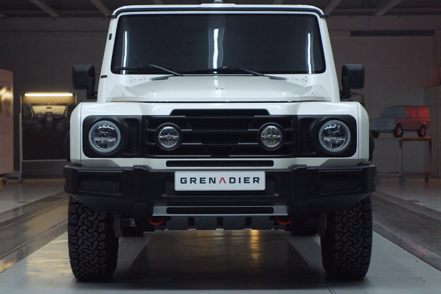 Mặt trước hầm hố của Ineos Grenadier