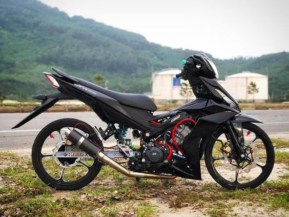 Mẫu moto sportbike R-series độ theo cảm hứng siêu xe motoGP