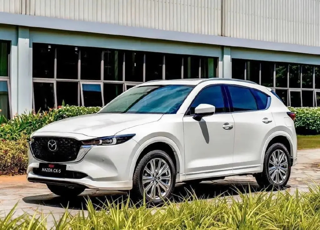Mazda CX-5 sở hữu thiết kế sang trọng, phù hợp với gia đình hiện đại