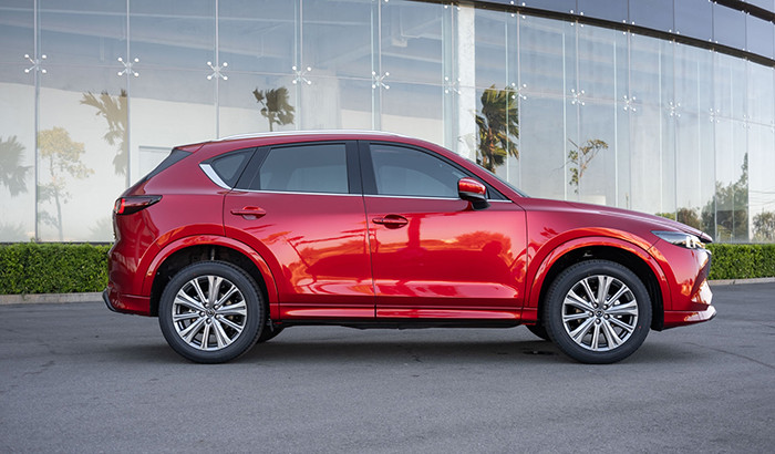 Mazda CX-5 với thiết kế thể thao và nội thất sang