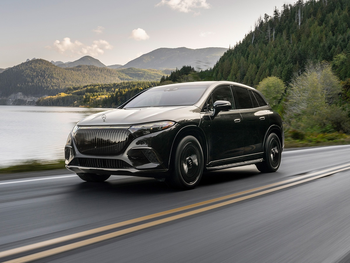 Mercedes-Maybach EQS 680 SUV Night Series