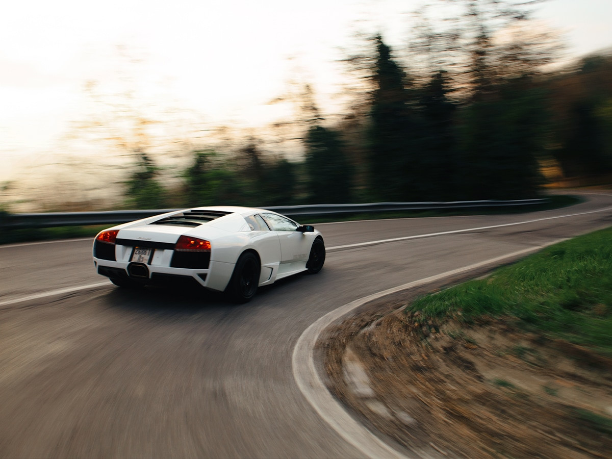 Murcielago LP640-4 Versace đang vào cua tại Bologna