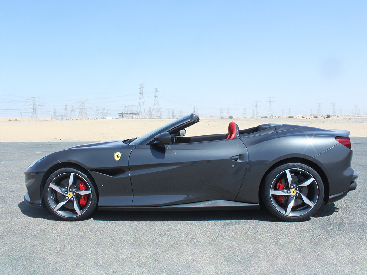 Nội thất Ferrari Portofino M hiện đại