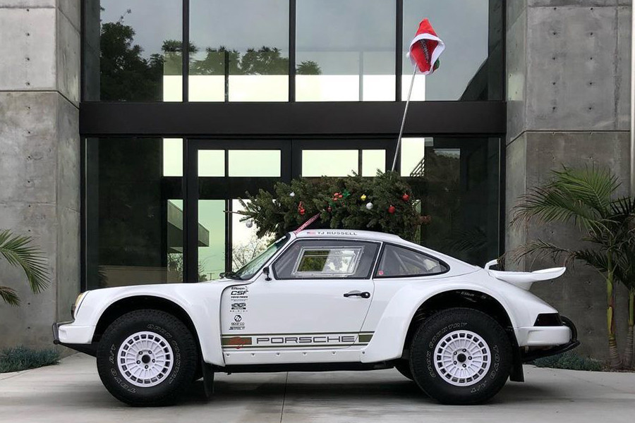 Porsche 911 Safari Kit hoàn thiện từ phía trước