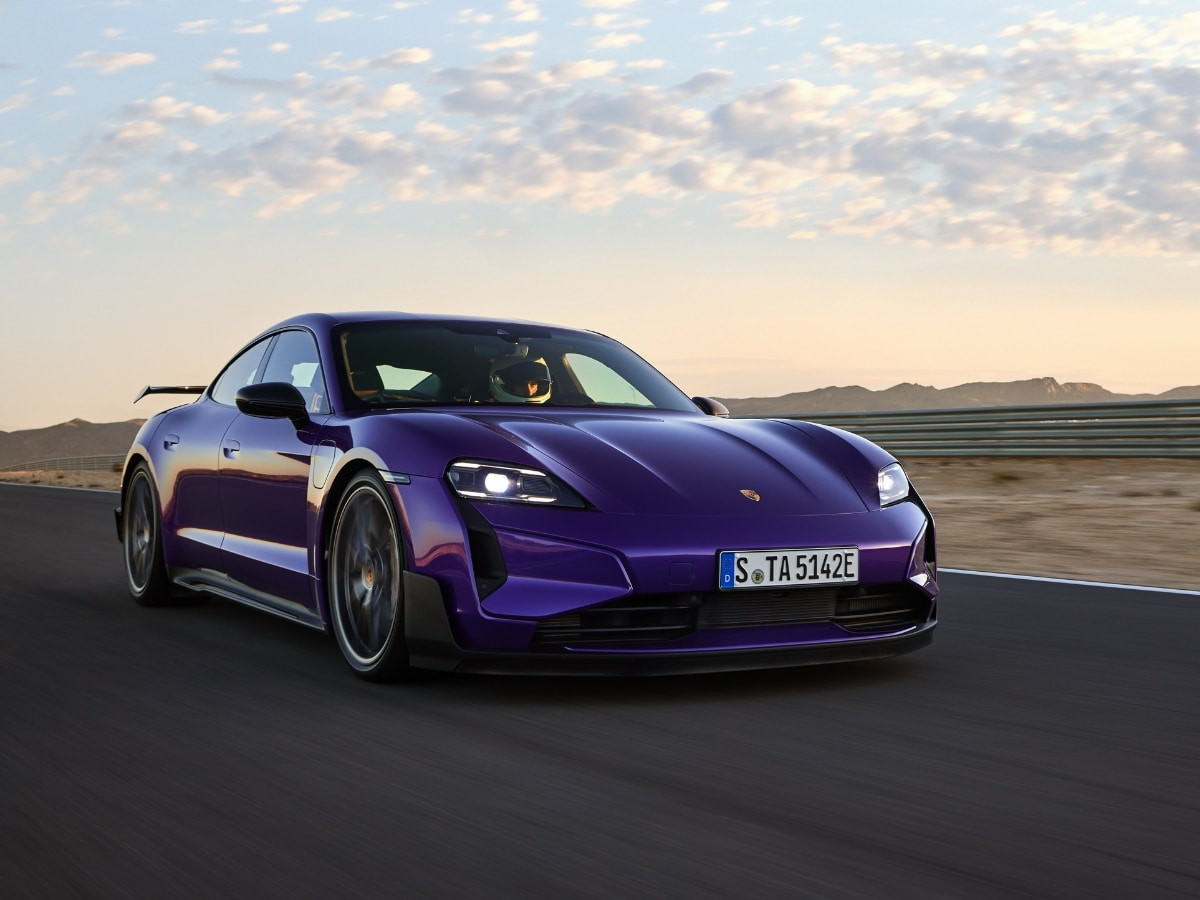 Porsche Taycan Turbo GT trên đường đua Laguna Seca