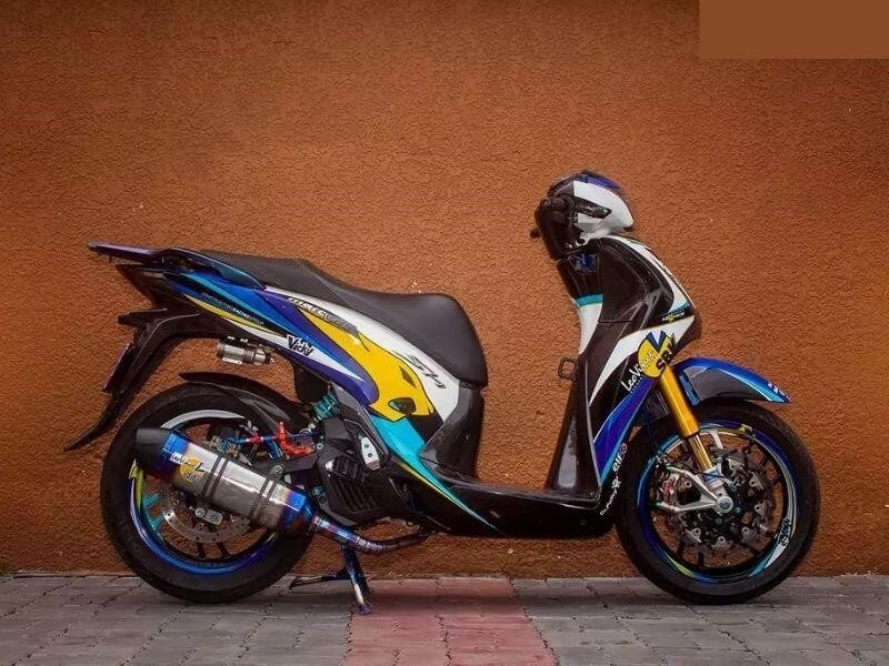 SH Mode độ dàn chân cực đỉnh với phanh Frando vàng