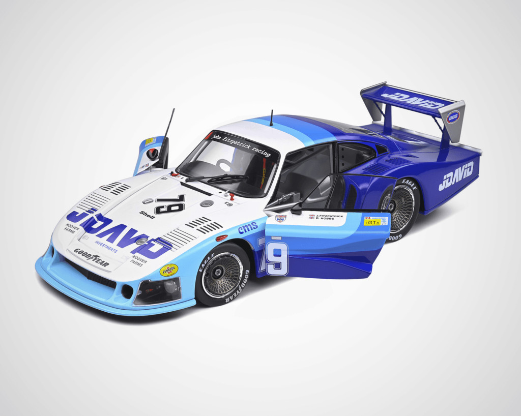 Thiết kế đuôi xe độc đáo lấy cảm hứng từ Porsche 935 “J.David” của GSX-R750