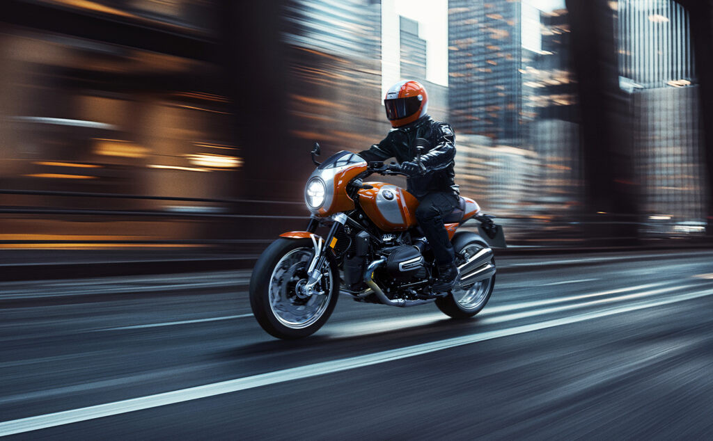 Tổng thể BMW R12 S gợi nhắc huyền thoại R 90 S với đẳng cấp công nghệ vượt bậc