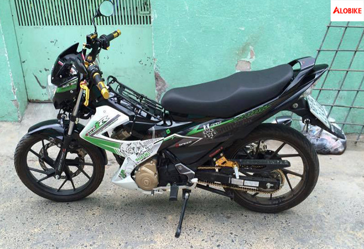 Tổng thể Raider 150 độ tem Samurai mạnh mẽ