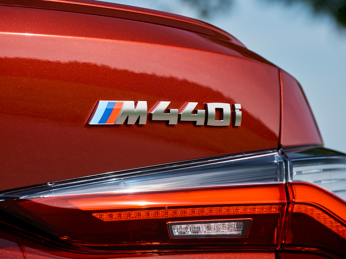 Tổng thể thiết kế BMW M440i xDrive Gran Coupe với tỉ lệ hài hòa và phong cách ấn tượng
