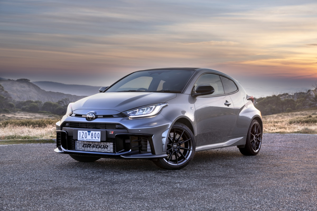 Toyota GR Yaris 2025 GTS trên đường đua