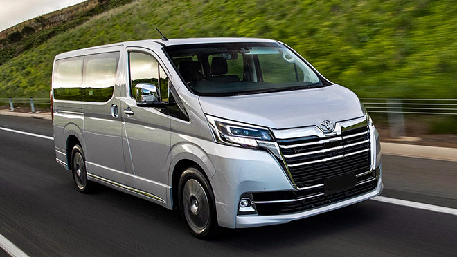 Xe Toyota Granvia 9 chỗ hiện đại và tiện nghi