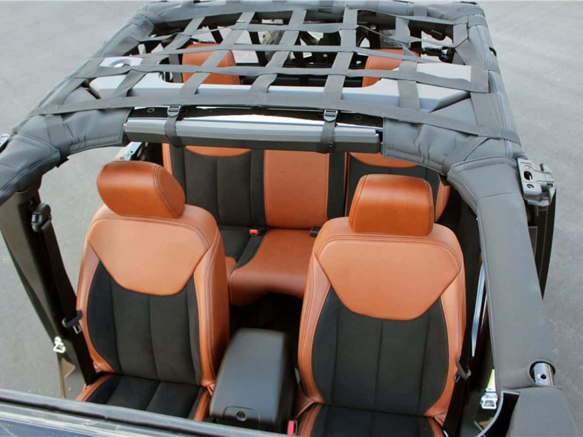 2018 Jeep Wrangler Unlimited Custom hàng ghế trước từ trên cao