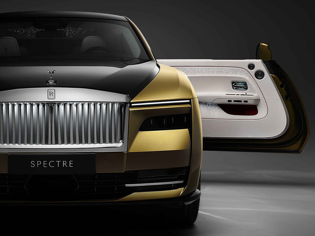 2023 rolls royce spectre door