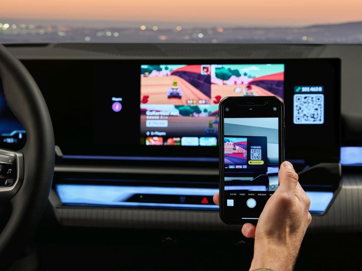 Airconsole thiết lập BMW i5