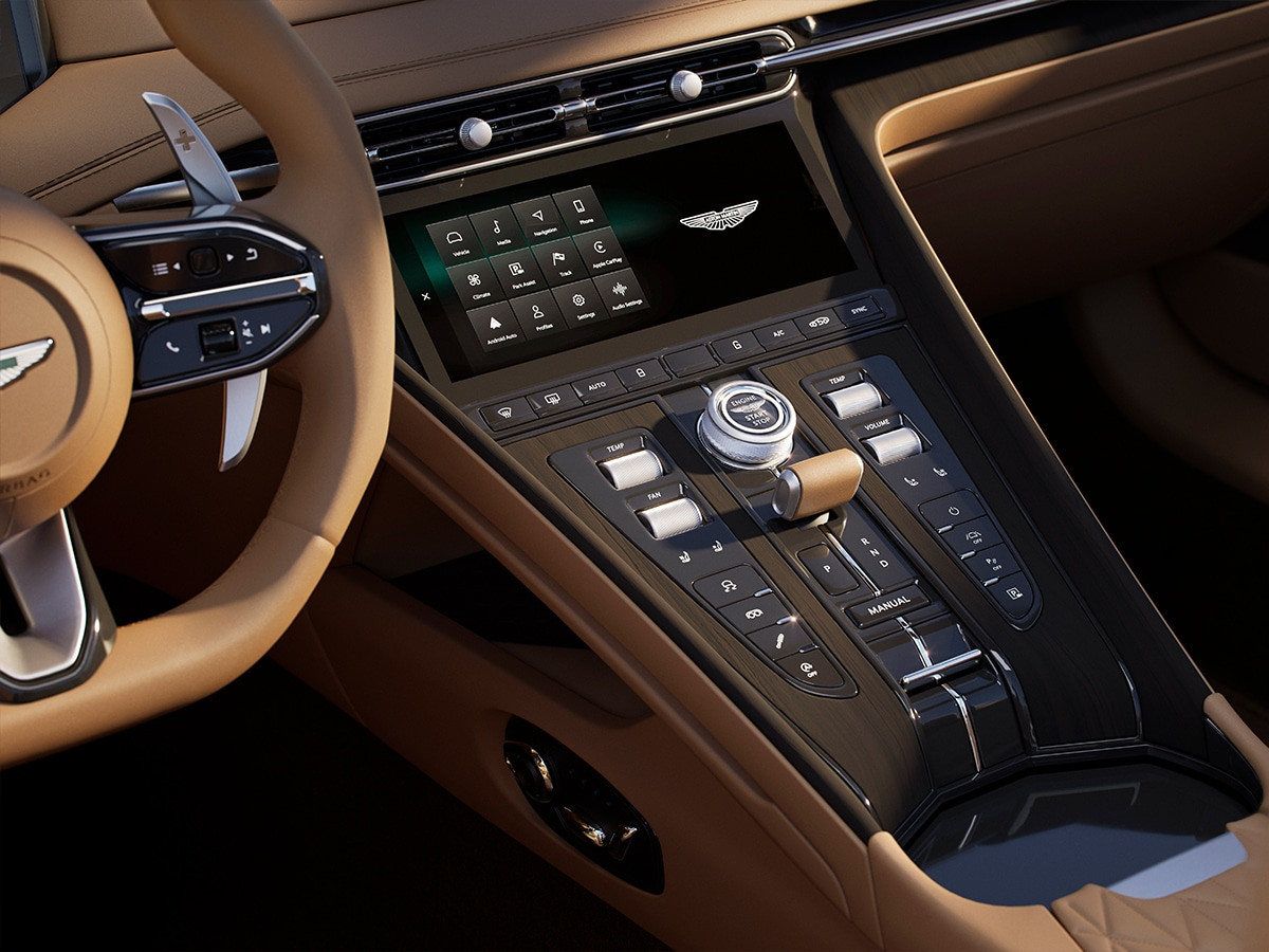 Aston Martin DB12 Volante bảng điều khiển trung tâm