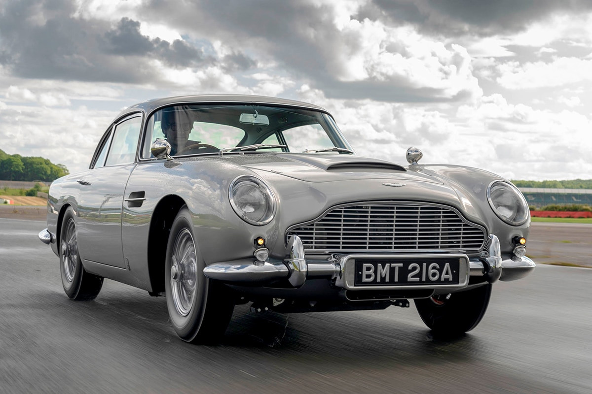 Aston Martin DB5 của James Bond