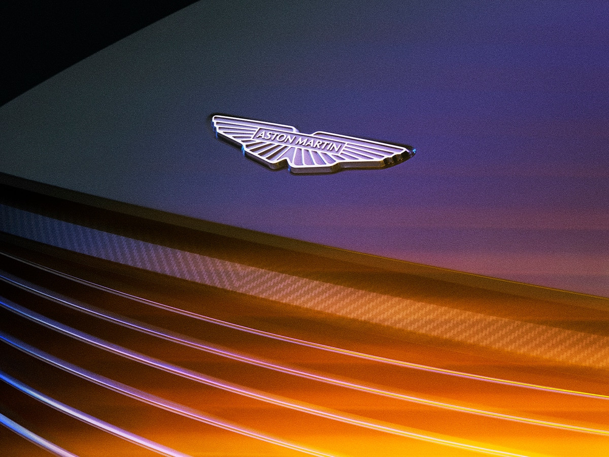 Aston Martin Valour | Hình ảnh: Aston Martin