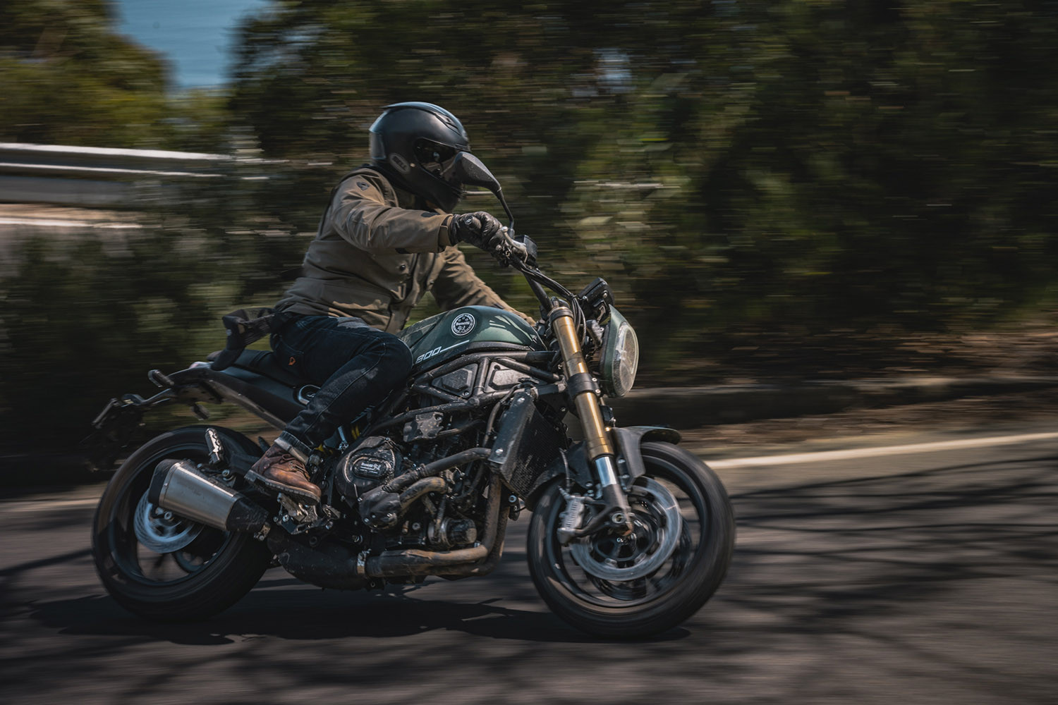 Benelli Leoncino màu xanh rừng