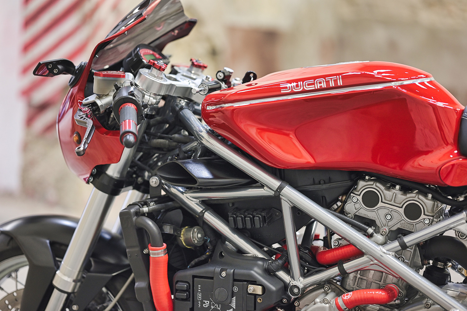 Bikini fairing trên Ducati 749