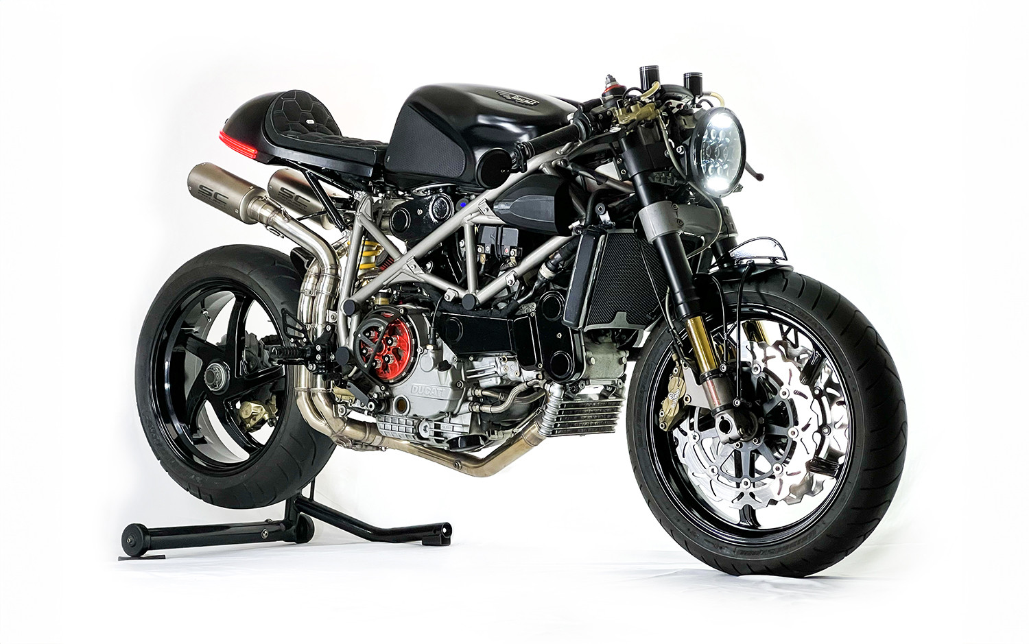 Chi tiết bộ phận sau xe Ducati 996