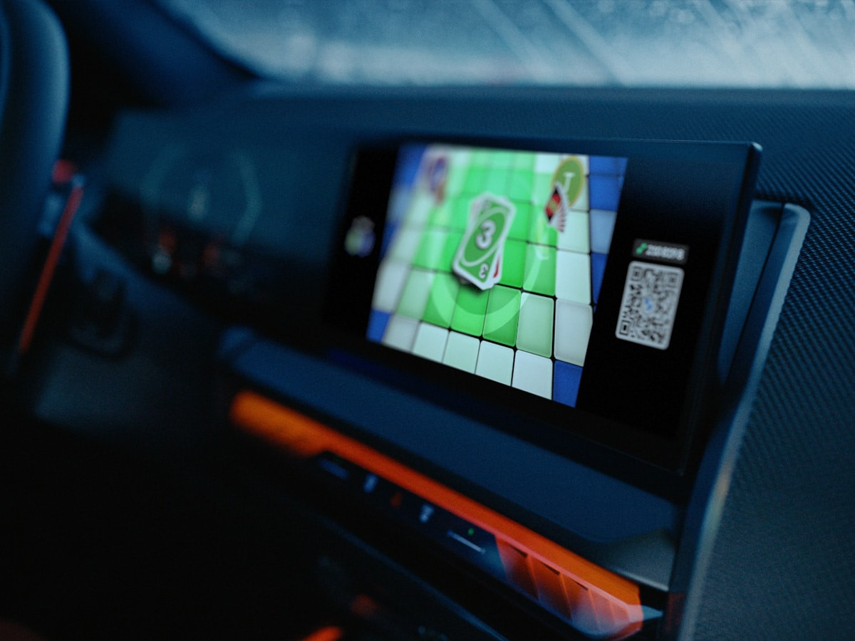 Chơi UNO trong BMW