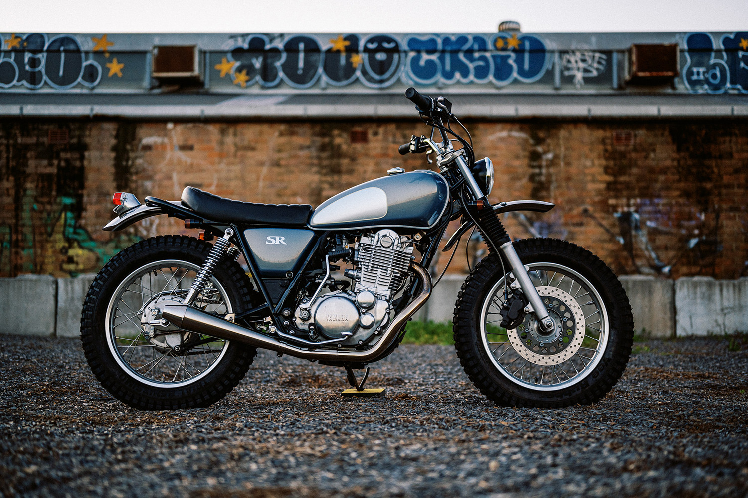 Custom vintage motocross SR400 sabotage motorcycles