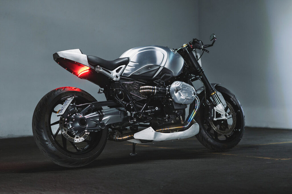 Douglas Sonders cùng chiếc BMW R nineT tùy chỉnh