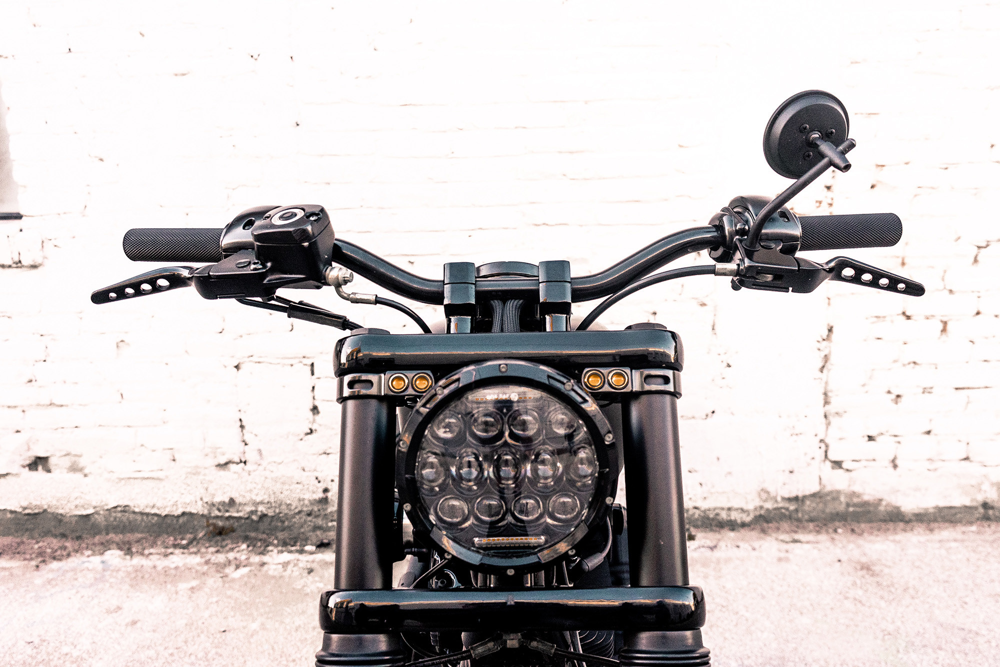 Harley Davidson độ mới với đèn LED tích hợp