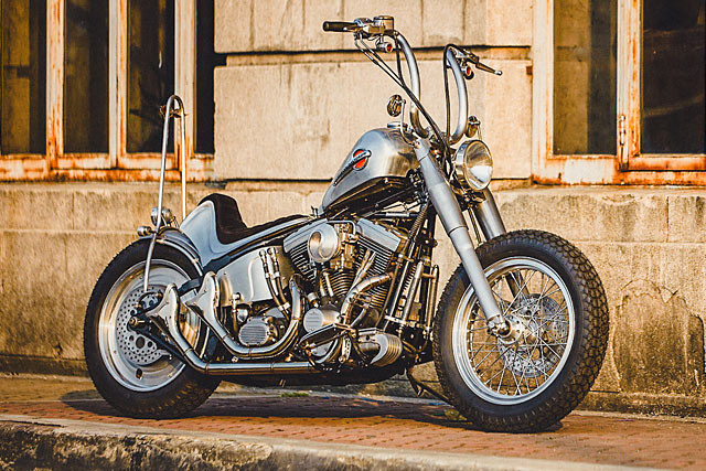 Harley Softail Bobber tuyệt đẹp với thiết kế cổ điển