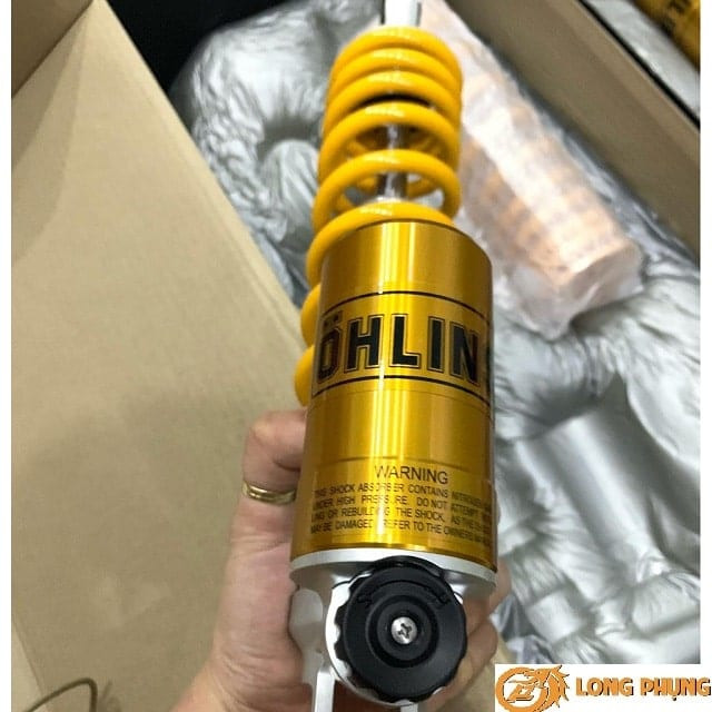 Hình ảnh chỉnh độ nén lò xo của phụ trợ sau Ohlins