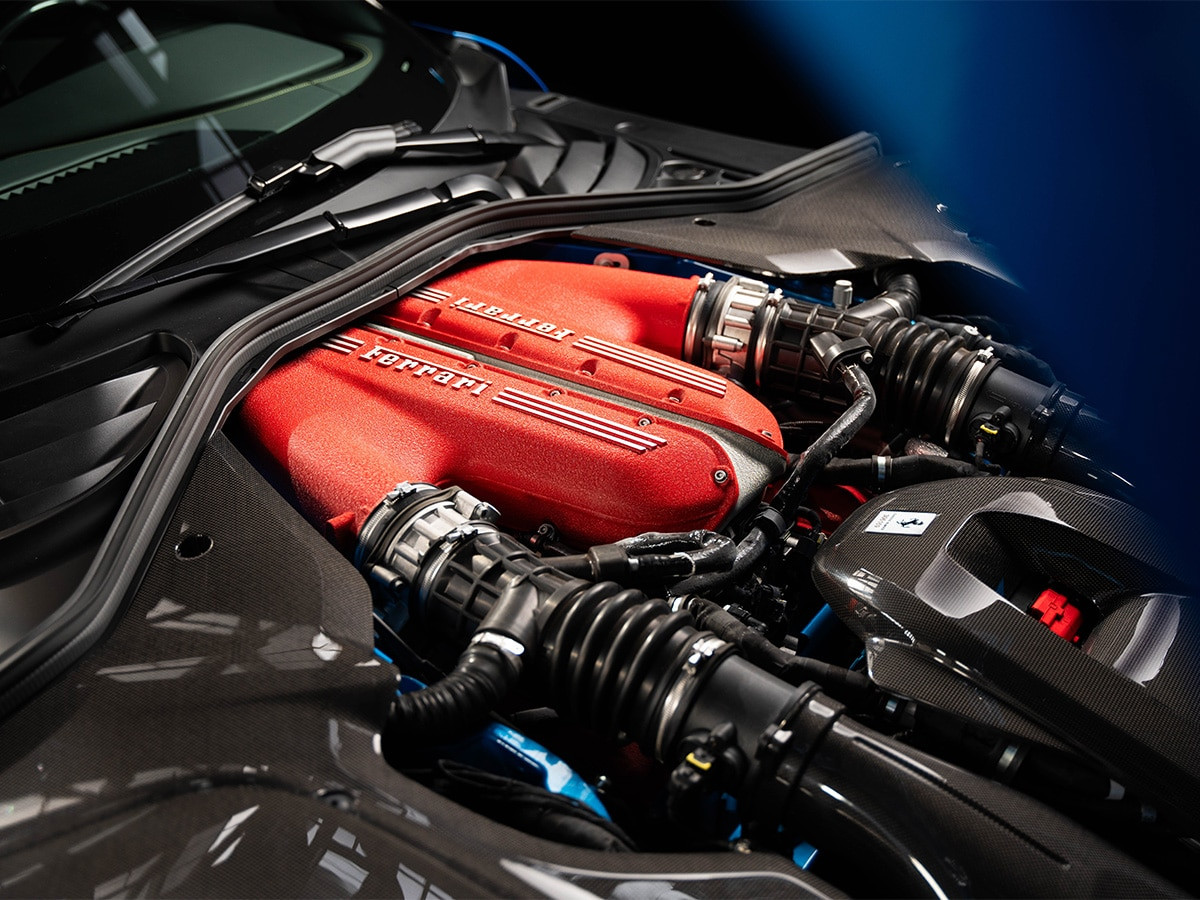 Khoang động cơ Ferrari 12Cilindri