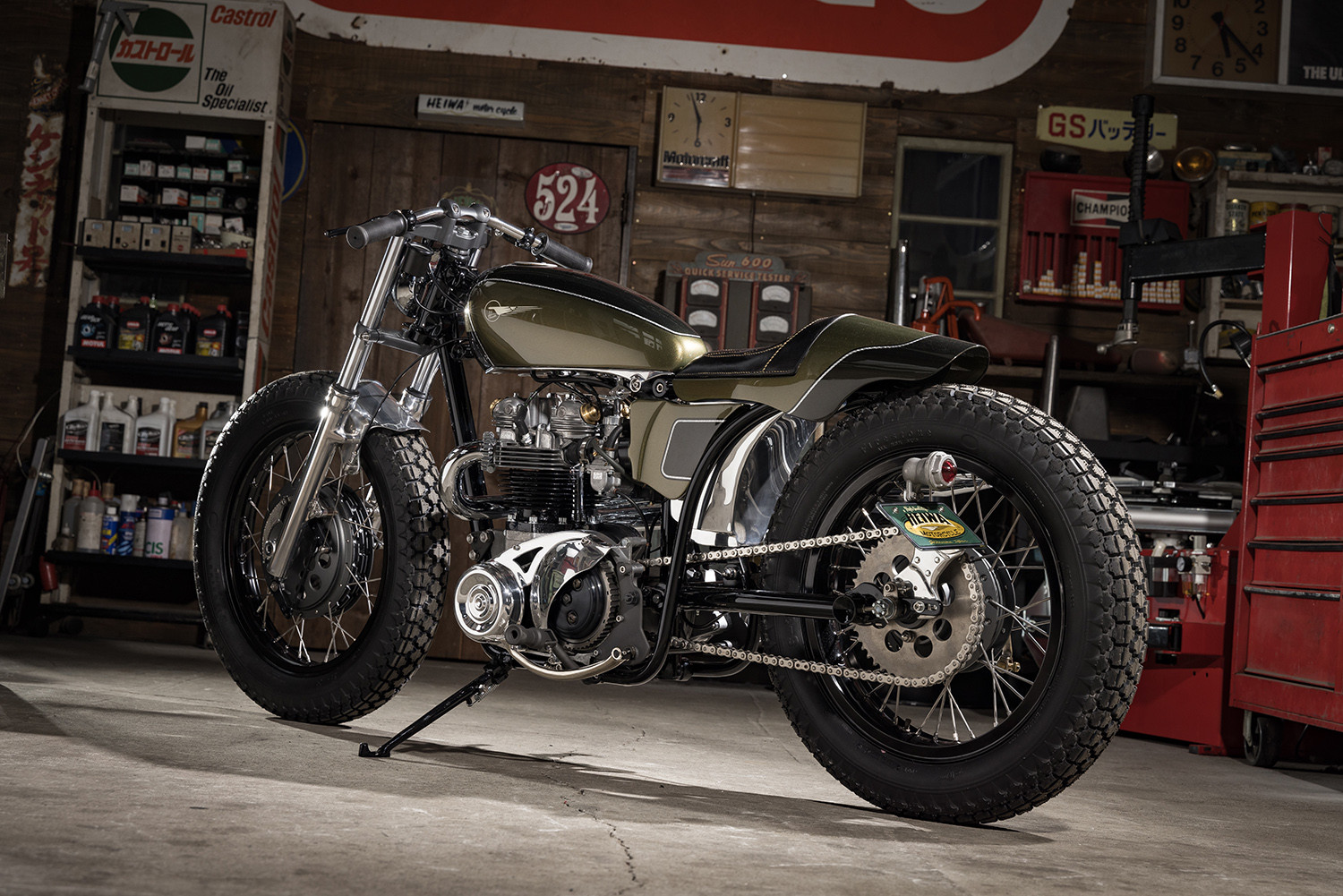 Khung sườn mới trên Triumph TR6 Trophy