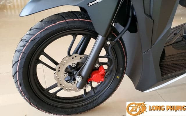 Kích thước đĩa thẳng trước Click 125i đời cũ là 190mm