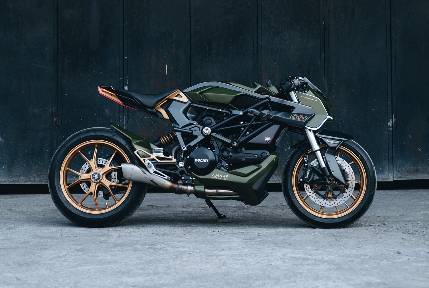 Lambo Ducati của Treasure Garage